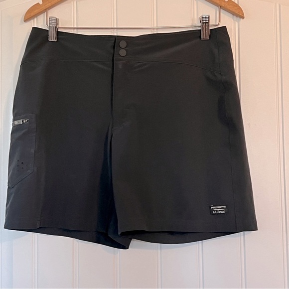 L. L. Bean Nylon spandex Shorts Size 6 - Picture 1 of 5